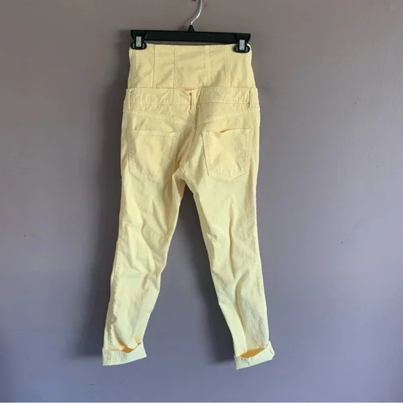 Alexander McQueen Butter Yellow High Rise Jeans, Size 38/25/2 - Picture 5 of 13